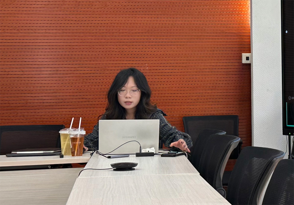 编辑后：第184次读书讨论会照片_李雨轩.jpg