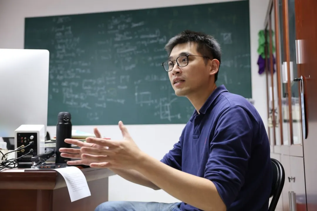 “误打误撞”成为北大老师的泽南，获奖了！