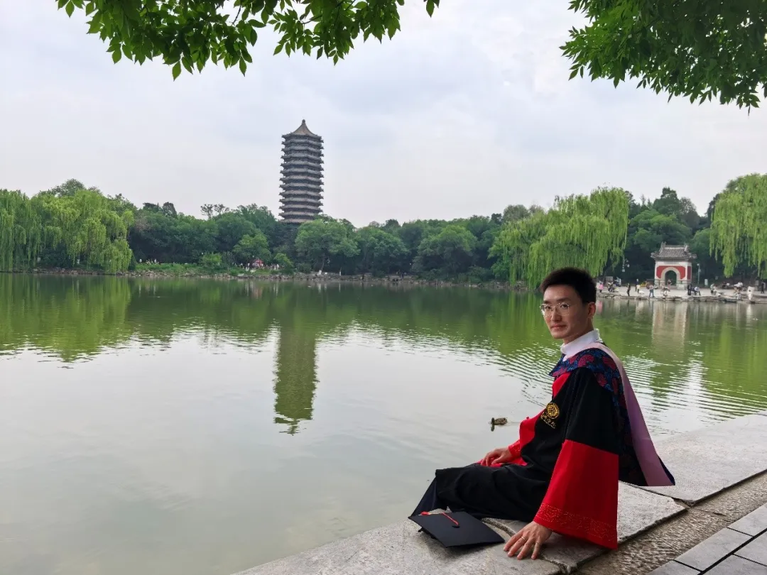 张喆.jpg